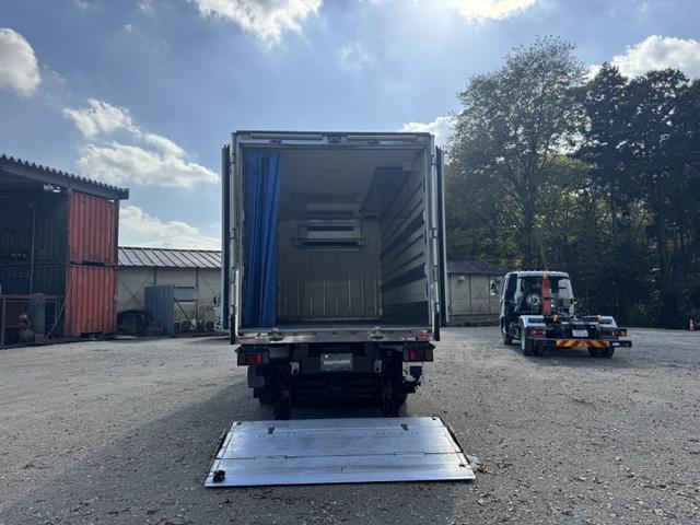 エルフトラック 低温冷凍車　ワイドロング　格納ゲート　菱重　ＴＤＪＳ４０Ａ－Ｌ２　－３０℃設定　エバハウス　スタンバイ　サイドドア　４，４００×２，０００×１，９４０　積載３．５５ｔ　車検付　Ｆ６　６速　マニュアル　極東開発　パワーゲート　ゲート付（10枚目）