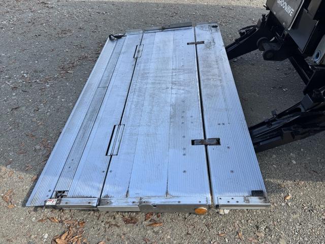 エルフトラック 低温冷凍車　ワイドロング　格納ゲート　菱重　ＴＤＪＳ４０Ａ－Ｌ２　－３０℃設定　エバハウス　スタンバイ　サイドドア　４，４００×２，０００×１，９４０　積載３．５５ｔ　車検付　Ｆ６　６速　マニュアル　極東開発　パワーゲート　ゲート付（12枚目）