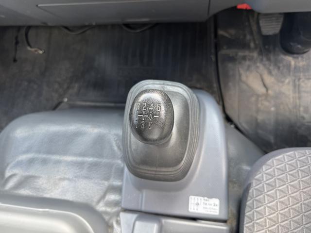 エルフトラック 低温冷凍車　ワイドロング　格納ゲート　菱重　ＴＤＪＳ４０Ａ－Ｌ２　－３０℃設定　エバハウス　スタンバイ　サイドドア　４，４００×２，０００×１，９４０　積載３．５５ｔ　車検付　Ｆ６　６速　マニュアル　極東開発　パワーゲート　ゲート付（33枚目）