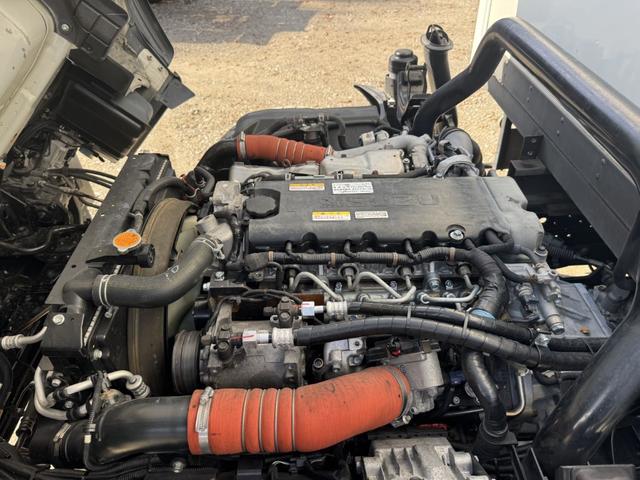 エルフトラック 低温冷凍車　ワイドロング　格納ゲート　菱重　ＴＤＪＳ４０Ａ－Ｌ２　－３０℃設定　エバハウス　スタンバイ　サイドドア　４，４００×２，０００×１，９４０　積載３．５５ｔ　車検付　Ｆ６　６速　マニュアル　極東開発　パワーゲート　ゲート付（41枚目）