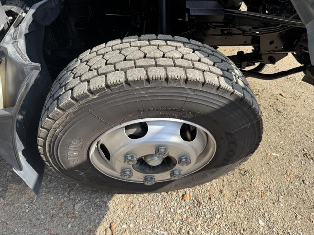 エルフトラック 低温冷凍車　ワイドロング　格納ゲート　菱重　ＴＤＪＳ４０Ａ－Ｌ２　－３０℃設定　エバハウス　スタンバイ　サイドドア　４，４００×２，０００×１，９４０　積載３．５５ｔ　車検付　Ｆ６　６速　マニュアル　極東開発　パワーゲート　ゲート付（45枚目）