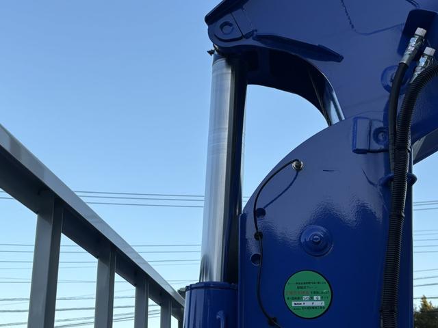 キャンター ２．９ｔ吊４段クレーン　木平　ワイドロング　タダノ　ＺＸ２９４ＨＲＳＡ　フックイン　ラジコン　３，７００×２，０９０　積載３．３５ｔ　走行４０６ｋｍ　車検付　Ｉ５　５速　マニュアル　吊ｔ数２．９ｔ吊　４段ブーム　古河ユニック　送信機（18枚目）