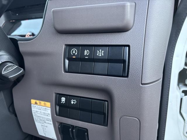 キャンター ２．９ｔ吊４段クレーン　木平　ワイドロング　タダノ　ＺＸ２９４ＨＲＳＡ　フックイン　ラジコン　３，７００×２，０９０　積載３．３５ｔ　走行４０６ｋｍ　車検付　Ｉ５　５速　マニュアル　吊ｔ数２．９ｔ吊　４段ブーム　古河ユニック　送信機（36枚目）