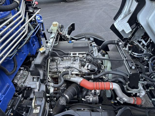 キャンター ２．９ｔ吊４段クレーン　木平　ワイドロング　タダノ　ＺＸ２９４ＨＲＳＡ　フックイン　ラジコン　３，７００×２，０９０　積載３．３５ｔ　走行４０６ｋｍ　車検付　Ｉ５　５速　マニュアル　吊ｔ数２．９ｔ吊　４段ブーム　古河ユニック　送信機（43枚目）