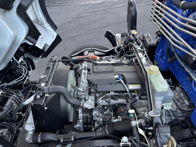 キャンター ２．９ｔ吊４段クレーン　木平　ワイドロング　タダノ　ＺＸ２９４ＨＲＳＡ　フックイン　ラジコン　３，７００×２，０９０　積載３．３５ｔ　走行４０６ｋｍ　車検付　Ｉ５　５速　マニュアル　吊ｔ数２．９ｔ吊　４段ブーム　古河ユニック　送信機（44枚目）