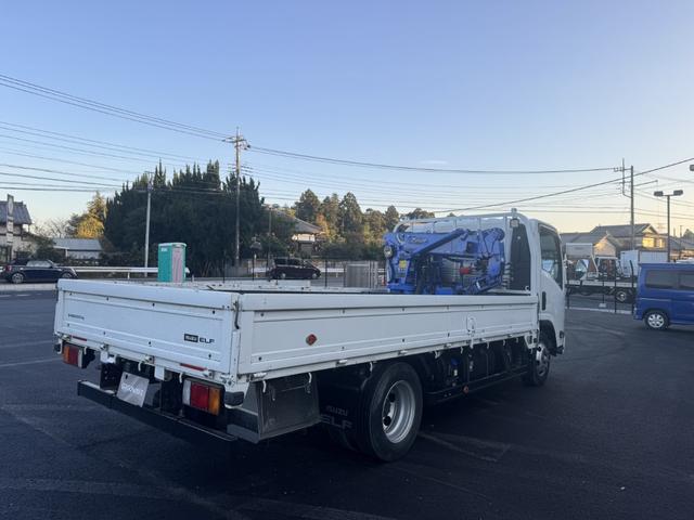 エルフトラック ２．２ｔ吊４段簡易クレーン付き　木平　ワイドロング　タダノ　ＺＳ２２４ＨＢＡ　フックイン　４，３６０×２，０８０　積載２ｔ　シフト：スムーサー　２ペダル　セミオートマ　吊ｔ数２．２ｔ吊　４段ブーム　ＥＴＣ　ＬＤＷＳ　　プリクラッシュブレーキ（ＰＣＢ）（4枚目）