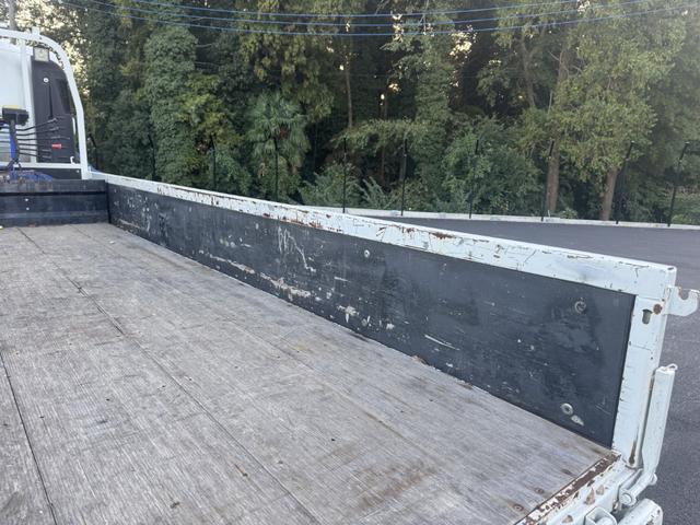 エルフトラック ２．２ｔ吊４段簡易クレーン付き　木平　ワイドロング　タダノ　ＺＳ２２４ＨＢＡ　フックイン　４，３６０×２，０８０　積載２ｔ　シフト：スムーサー　２ペダル　セミオートマ　吊ｔ数２．２ｔ吊　４段ブーム　ＥＴＣ　ＬＤＷＳ　　プリクラッシュブレーキ（ＰＣＢ）（12枚目）