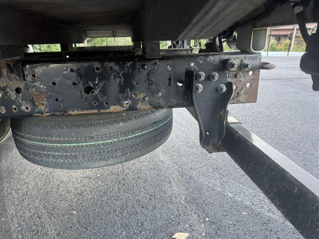 エルフトラック ２．２ｔ吊４段簡易クレーン付き　木平　ワイドロング　タダノ　ＺＳ２２４ＨＢＡ　フックイン　４，３６０×２，０８０　積載２ｔ　シフト：スムーサー　２ペダル　セミオートマ　吊ｔ数２．２ｔ吊　４段ブーム　ＥＴＣ　ＬＤＷＳ　　プリクラッシュブレーキ（ＰＣＢ）（21枚目）