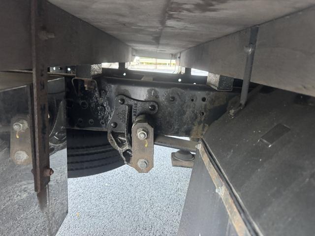 エルフトラック ２．２ｔ吊４段簡易クレーン付き　木平　ワイドロング　タダノ　ＺＳ２２４ＨＢＡ　フックイン　４，３６０×２，０８０　積載２ｔ　シフト：スムーサー　２ペダル　セミオートマ　吊ｔ数２．２ｔ吊　４段ブーム　ＥＴＣ　ＬＤＷＳ　　プリクラッシュブレーキ（ＰＣＢ）（22枚目）