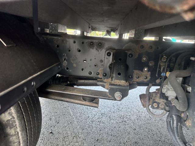 エルフトラック ２．２ｔ吊４段簡易クレーン付き　木平　ワイドロング　タダノ　ＺＳ２２４ＨＢＡ　フックイン　４，３６０×２，０８０　積載２ｔ　シフト：スムーサー　２ペダル　セミオートマ　吊ｔ数２．２ｔ吊　４段ブーム　ＥＴＣ　ＬＤＷＳ　　プリクラッシュブレーキ（ＰＣＢ）（24枚目）