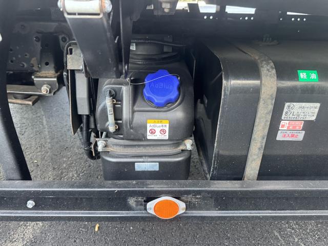 エルフトラック ２．２ｔ吊４段簡易クレーン付き　木平　ワイドロング　タダノ　ＺＳ２２４ＨＢＡ　フックイン　４，３６０×２，０８０　積載２ｔ　シフト：スムーサー　２ペダル　セミオートマ　吊ｔ数２．２ｔ吊　４段ブーム　ＥＴＣ　ＬＤＷＳ　　プリクラッシュブレーキ（ＰＣＢ）（28枚目）