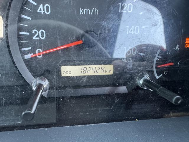 エルフトラック ２．２ｔ吊４段簡易クレーン付き　木平　ワイドロング　タダノ　ＺＳ２２４ＨＢＡ　フックイン　４，３６０×２，０８０　積載２ｔ　シフト：スムーサー　２ペダル　セミオートマ　吊ｔ数２．２ｔ吊　４段ブーム　ＥＴＣ　ＬＤＷＳ　　プリクラッシュブレーキ（ＰＣＢ）（30枚目）