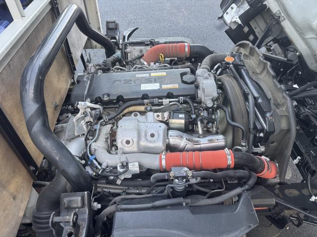 エルフトラック ２．２ｔ吊４段簡易クレーン付き　木平　ワイドロング　タダノ　ＺＳ２２４ＨＢＡ　フックイン　４，３６０×２，０８０　積載２ｔ　シフト：スムーサー　２ペダル　セミオートマ　吊ｔ数２．２ｔ吊　４段ブーム　ＥＴＣ　ＬＤＷＳ　　プリクラッシュブレーキ（ＰＣＢ）（40枚目）