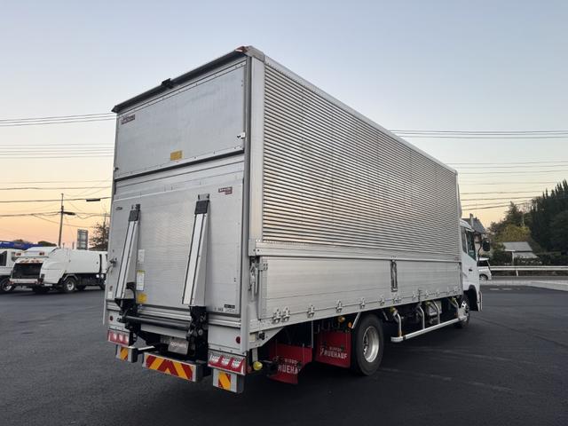 コンドル アルミウイング ワイド ベッド付 エアサス ゲート蓋 日本フルハーフ 6,210×2,410×2,490 ラッシング2段 引出しフック6対 アルミホイール 積載2.45t F6 6速 マニュアル 4tウイング バックカメラ エアサスコントローラー(4枚目)