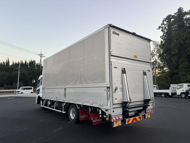 コンドル アルミウイング ワイド ベッド付 エアサス ゲート蓋 日本フルハーフ 6,210×2,410×2,490 ラッシング2段 引出しフック6対 アルミホイール 積載2.45t F6 6速 マニュアル 4tウイング バックカメラ エアサスコントローラー(5枚目)