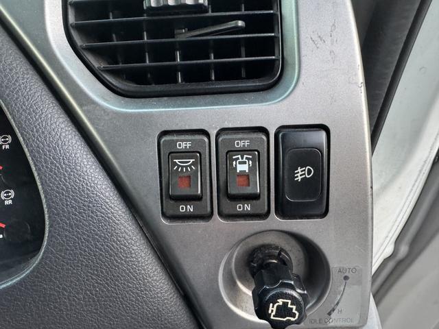 コンドル アルミウイング ワイド ベッド付 エアサス ゲート蓋 日本フルハーフ 6,210×2,410×2,490 ラッシング2段 引出しフック6対 アルミホイール 積載2.45t F6 6速 マニュアル 4tウイング バックカメラ エアサスコントローラー(38枚目)