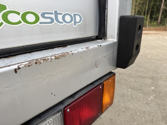 エルフトラック アルミバン　標準ロング　ムトウボデー　リアシャッター扉　荷箱内ステンレス張り　荷箱内フロントパネル加工穴　走行５６千ｋｍ　積載２ｔ　Ｆ６　６速　マニュアル　２ｔバン　ＥＴＣ１．０　アイドリングストップ（43枚目）