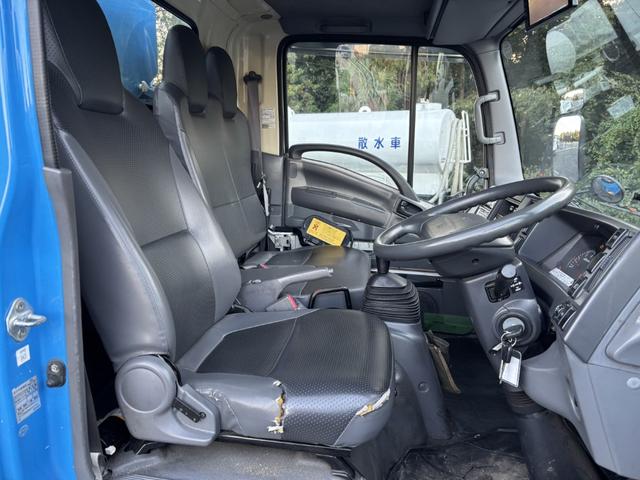 エルフトラック プレスパッカー 新明和 GTO42-5433WS1 4.2立米 汚水タンク 低騒音 助手席側スライドドア 積載2t F6 6速 マニュアル 塵芥車 プレス式 ゴミ収集車 2tパッカー ETC1.0 バックカメラ(29枚目)