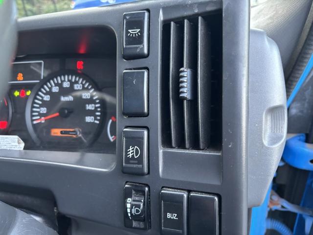 エルフトラック プレスパッカー 新明和 GTO42-5433WS1 4.2立米 汚水タンク 低騒音 助手席側スライドドア 積載2t F6 6速 マニュアル 塵芥車 プレス式 ゴミ収集車 2tパッカー ETC1.0 バックカメラ(31枚目)