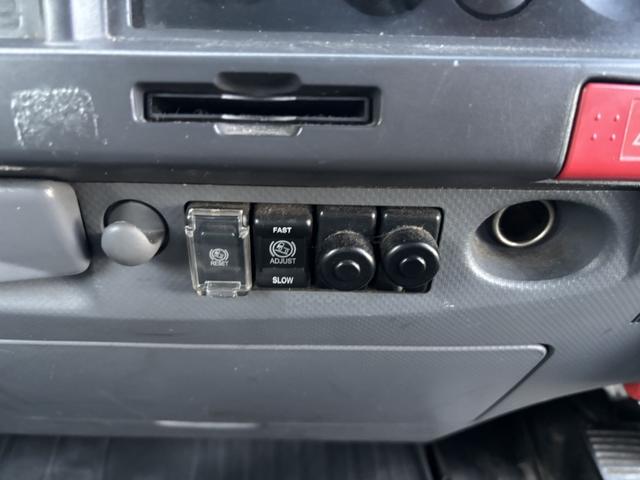 エルフトラック プレスパッカー 新明和 GTO42-5433WS1 4.2立米 汚水タンク 低騒音 助手席側スライドドア 積載2t F6 6速 マニュアル 塵芥車 プレス式 ゴミ収集車 2tパッカー ETC1.0 バックカメラ(35枚目)