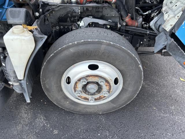 エルフトラック プレスパッカー 新明和 GTO42-5433WS1 4.2立米 汚水タンク 低騒音 助手席側スライドドア 積載2t F6 6速 マニュアル 塵芥車 プレス式 ゴミ収集車 2tパッカー ETC1.0 バックカメラ(45枚目)