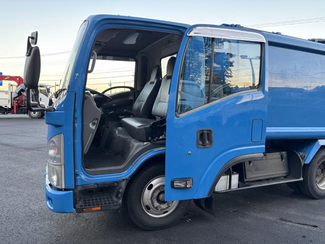 エルフトラック プレスパッカー 新明和 GTO42-5433WS1 4.2立米 汚水タンク 低騒音 助手席側スライドドア 積載2t F6 6速 マニュアル 塵芥車 プレス式 ゴミ収集車 2tパッカー ETC1.0 バックカメラ(49枚目)