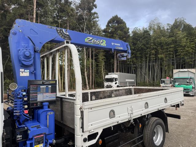 エルフトラック ２．６ｔ吊３段クレーン　木平　標準ロング　タダノ　ＺＥ２６３ＭＨ　フックイン　ラジコン　３，６２０×１，８００　走行７４千ｋｍ　積載２ｔ　Ｆ５　５速　マニュアル　吊ｔ数２．６ｔ吊　３段ブーム　送信機　古河ユニック　２ｔクレーン（8枚目）