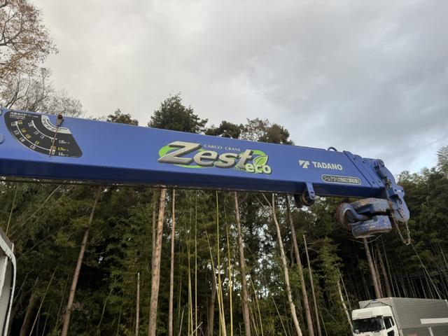 エルフトラック ２．６ｔ吊３段クレーン　木平　標準ロング　タダノ　ＺＥ２６３ＭＨ　フックイン　ラジコン　３，６２０×１，８００　走行７４千ｋｍ　積載２ｔ　Ｆ５　５速　マニュアル　吊ｔ数２．６ｔ吊　３段ブーム　送信機　古河ユニック　２ｔクレーン（15枚目）