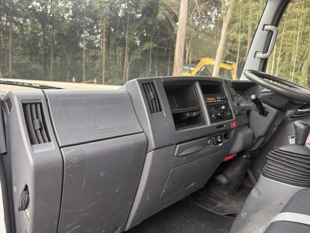 エルフトラック ２．６ｔ吊３段クレーン　木平　標準ロング　タダノ　ＺＥ２６３ＭＨ　フックイン　ラジコン　３，６２０×１，８００　走行７４千ｋｍ　積載２ｔ　Ｆ５　５速　マニュアル　吊ｔ数２．６ｔ吊　３段ブーム　送信機　古河ユニック　２ｔクレーン（42枚目）