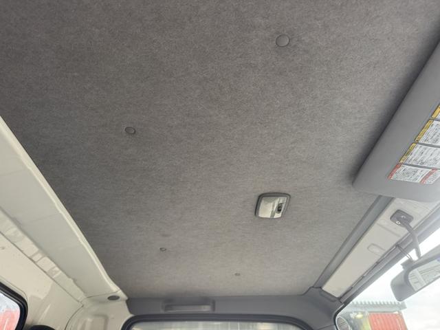 エルフトラック ２．６ｔ吊３段クレーン　木平　標準ロング　タダノ　ＺＥ２６３ＭＨ　フックイン　ラジコン　３，６２０×１，８００　走行７４千ｋｍ　積載２ｔ　Ｆ５　５速　マニュアル　吊ｔ数２．６ｔ吊　３段ブーム　送信機　古河ユニック　２ｔクレーン（44枚目）