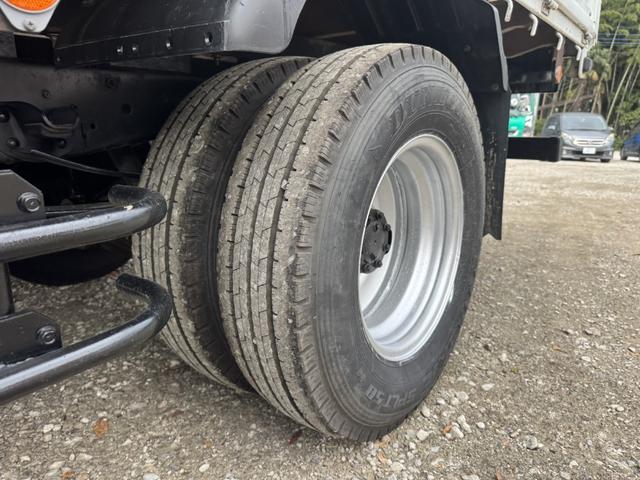 エルフトラック ２．６ｔ吊３段クレーン　木平　標準ロング　タダノ　ＺＥ２６３ＭＨ　フックイン　ラジコン　３，６２０×１，８００　走行７４千ｋｍ　積載２ｔ　Ｆ５　５速　マニュアル　吊ｔ数２．６ｔ吊　３段ブーム　送信機　古河ユニック　２ｔクレーン（49枚目）