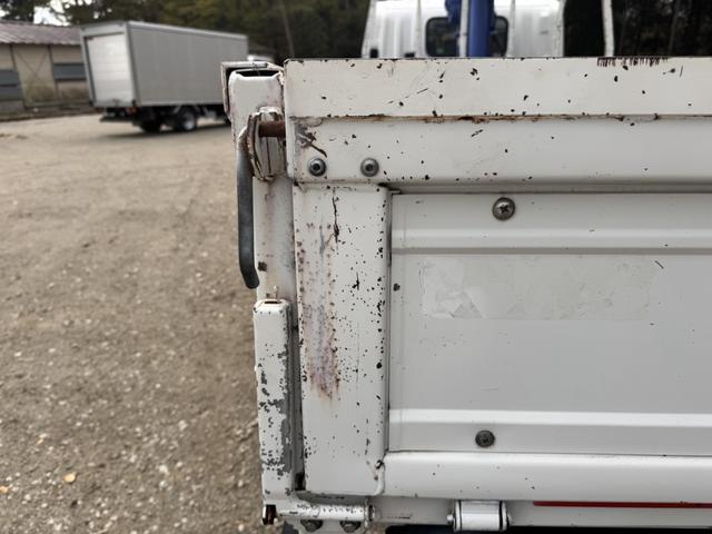 エルフトラック ２．６ｔ吊３段クレーン　木平　標準ロング　タダノ　ＺＥ２６３ＭＨ　フックイン　ラジコン　３，６２０×１，８００　走行７４千ｋｍ　積載２ｔ　Ｆ５　５速　マニュアル　吊ｔ数２．６ｔ吊　３段ブーム　送信機　古河ユニック　２ｔクレーン（58枚目）