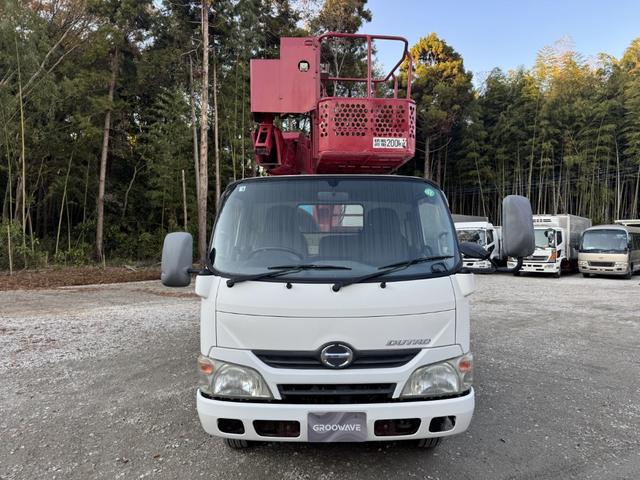 デュトロ 高所作業車　タダノ　ＡＴ－１２１ＴＧ　作業床高さ１１．９ｍ　バケット２００ｋｇ　走行２８千ｋｍ　Ｆ５　５速　マニュアル　ＥＴＣ１．０　アイドリングストップ　５ｔ限定免許対応（6枚目）