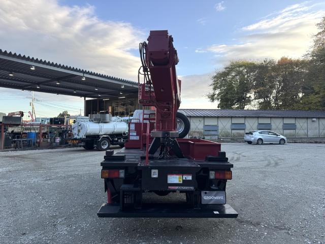 デュトロ 高所作業車　タダノ　ＡＴ－１２１ＴＧ　作業床高さ１１．９ｍ　バケット２００ｋｇ　走行２８千ｋｍ　Ｆ５　５速　マニュアル　ＥＴＣ１．０　アイドリングストップ　５ｔ限定免許対応（9枚目）