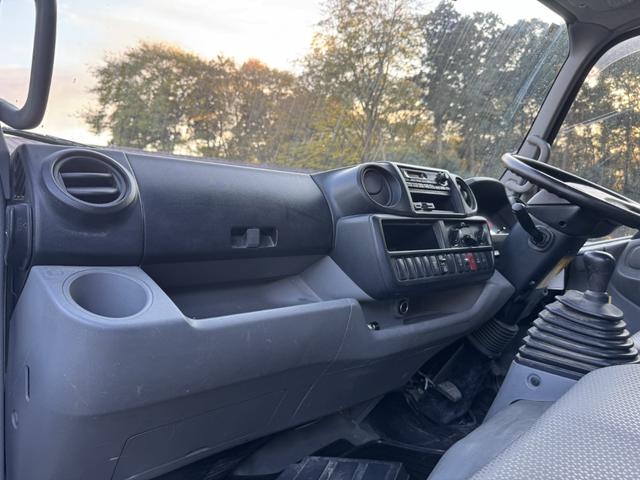 デュトロ 高所作業車　タダノ　ＡＴ－１２１ＴＧ　作業床高さ１１．９ｍ　バケット２００ｋｇ　走行２８千ｋｍ　Ｆ５　５速　マニュアル　ＥＴＣ１．０　アイドリングストップ　５ｔ限定免許対応（37枚目）