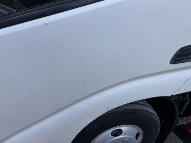 デュトロ 高所作業車　タダノ　ＡＴ－１２１ＴＧ　作業床高さ１１．９ｍ　バケット２００ｋｇ　走行２８千ｋｍ　Ｆ５　５速　マニュアル　ＥＴＣ１．０　アイドリングストップ　５ｔ限定免許対応（50枚目）