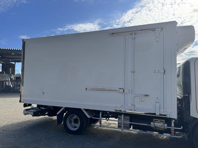ダイナトラック 低温冷凍車　ワイドロング　格納ゲート　東プレ　ＸＶ３２ＬＯＣ－Ｍ　－３０℃設定　エバハウス　両側サイドドア　４，６００×２，０５０×２，０００　車検付　ＡＴ　オートマ　走行７１千ｋｍ　積載２ｔ　新明和　パワーゲート　ゲート付（7枚目）