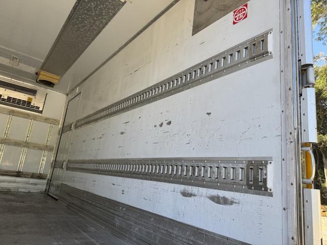 ダイナトラック 低温冷凍車　ワイドロング　格納ゲート　東プレ　ＸＶ３２ＬＯＣ－Ｍ　－３０℃設定　エバハウス　両側サイドドア　４，６００×２，０５０×２，０００　車検付　ＡＴ　オートマ　走行７１千ｋｍ　積載２ｔ　新明和　パワーゲート　ゲート付（15枚目）