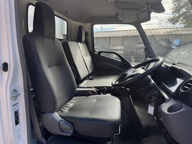 ダイナトラック 低温冷凍車　ワイドロング　格納ゲート　東プレ　ＸＶ３２ＬＯＣ－Ｍ　－３０℃設定　エバハウス　両側サイドドア　４，６００×２，０５０×２，０００　車検付　ＡＴ　オートマ　走行７１千ｋｍ　積載２ｔ　新明和　パワーゲート　ゲート付（31枚目）