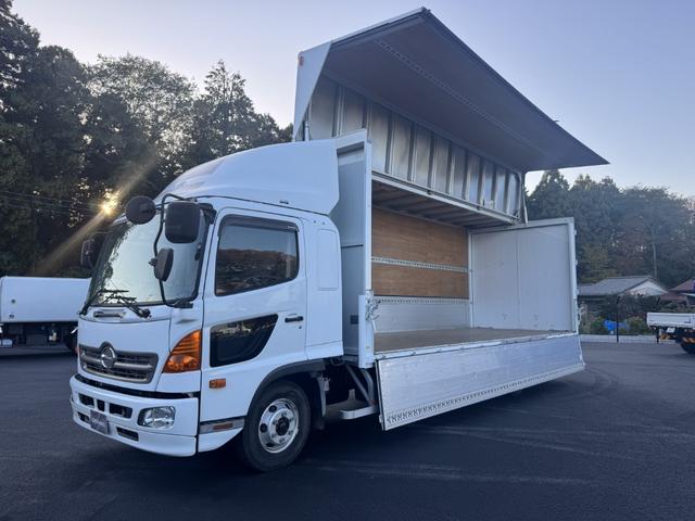 ヒノレンジャー アルミウィング　ワイド　ベッド付　エアサス　日本トレクス　リア観音扉　ラッシング２段　引出しフック７対　２４０馬力　６，８３０×２，４１０×２，３９０　積載２．６ｔ　Ｆ６　６速　マニュアル　４ｔウイング　ＥＴＣ１．０　	バックカメラ（15枚目）