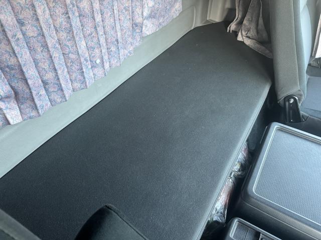 ヒノレンジャー アルミウィング　ワイド　ベッド付　エアサス　日本トレクス　リア観音扉　ラッシング２段　引出しフック７対　２４０馬力　６，８３０×２，４１０×２，３９０　積載２．６ｔ　Ｆ６　６速　マニュアル　４ｔウイング　ＥＴＣ１．０　	バックカメラ（35枚目）