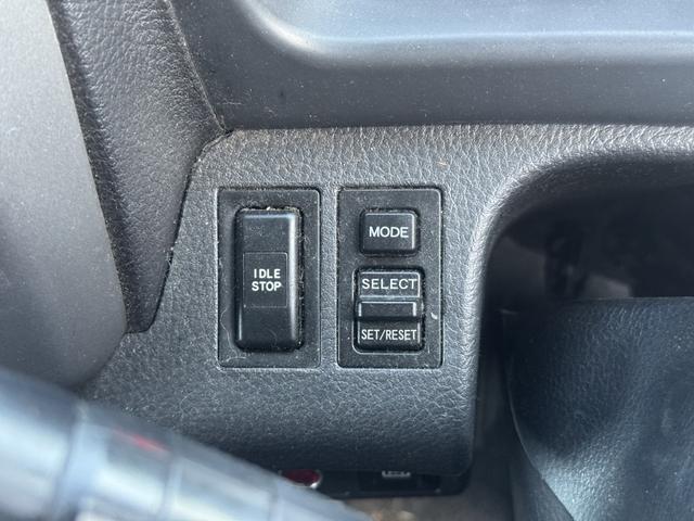 ヒノレンジャー アルミウィング　ワイド　ベッド付　エアサス　日本トレクス　リア観音扉　ラッシング２段　引出しフック７対　２４０馬力　６，８３０×２，４１０×２，３９０　積載２．６ｔ　Ｆ６　６速　マニュアル　４ｔウイング　ＥＴＣ１．０　	バックカメラ（36枚目）