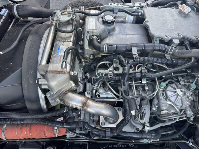 ヒノレンジャー アルミウィング　ワイド　ベッド付　エアサス　日本トレクス　リア観音扉　ラッシング２段　引出しフック７対　２４０馬力　６，８３０×２，４１０×２，３９０　積載２．６ｔ　Ｆ６　６速　マニュアル　４ｔウイング　ＥＴＣ１．０　	バックカメラ（45枚目）