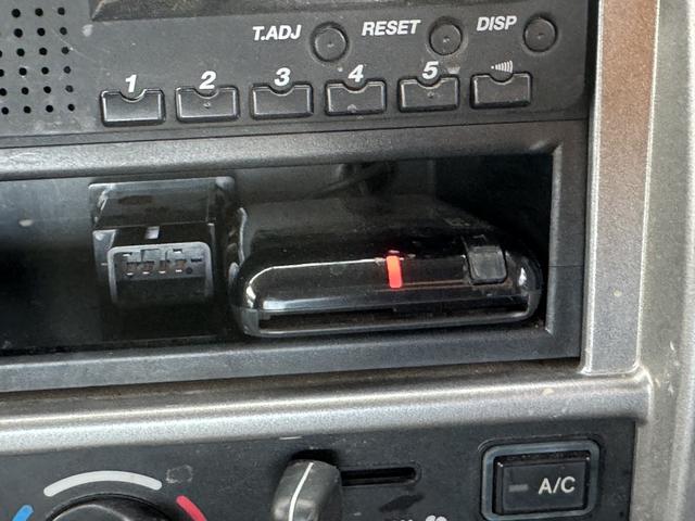 ヒノレンジャー アルミブロック　小平　６，２１０×２，１６０　３方開　床フック５対　センタースタンション１ケ　走行３８千ｋｍ　車検付　積載４ｔ　Ｆ６　６速　マニュアル　平ボディー　アルミアオリ　アルミ平　ＥＴＣ１．０（29枚目）