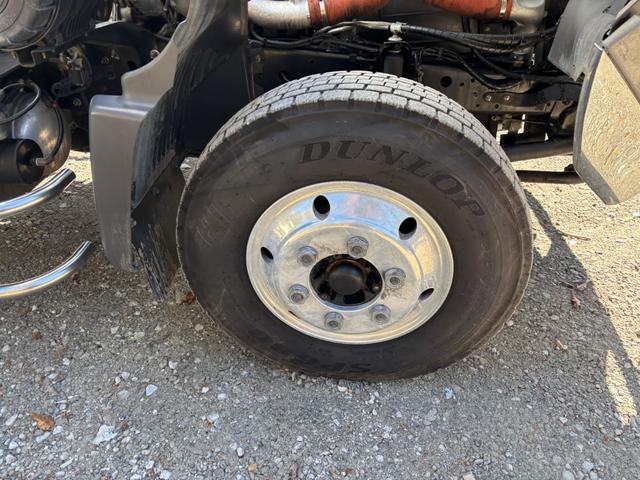 ヒノレンジャー 低温冷凍車　ベッド付　格納ゲート　東プレ　ＸＶ４２ＬＯＣ－Ｔ　－３０℃設定　エバハウス　サイドドア　６，２６０×２，１１０×２，１００　アルミホイール　メッキパーツ　積載２．８ｔ　Ｆ６　６速　マニュアル　低温仕様　新明和　パワーゲート（47枚目）