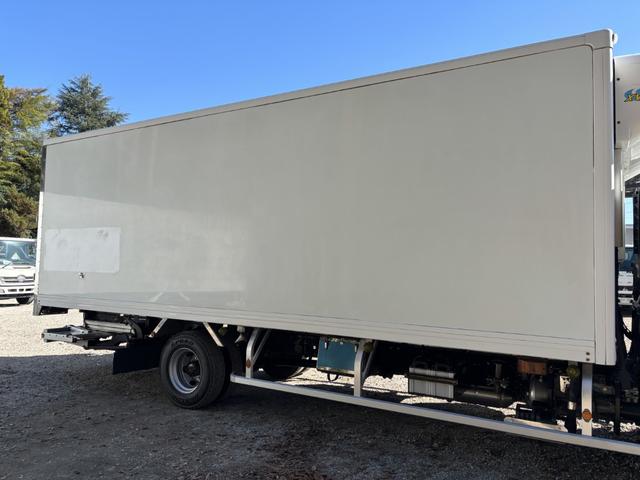ヒノレンジャー 低温冷凍車　ベッド付　格納ゲート　東プレ　ＸＶ７２ＬＯＣ－Ｔ　－３０℃設定　エバハウス　サイドドア　６，３９０×２，１４０×１，９１０　車検付　積載２．８ｔ　Ｆ６　マニュアル　低温仕様　新明和　パワーゲート　ゲート付　ＥＴＣ２．０（7枚目）