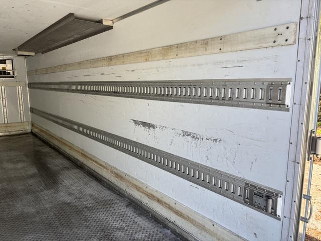 ヒノレンジャー 低温冷凍車　ベッド付　格納ゲート　東プレ　ＸＶ７２ＬＯＣ－Ｔ　－３０℃設定　エバハウス　サイドドア　６，３９０×２，１４０×１，９１０　車検付　積載２．８ｔ　Ｆ６　マニュアル　低温仕様　新明和　パワーゲート　ゲート付　ＥＴＣ２．０（15枚目）