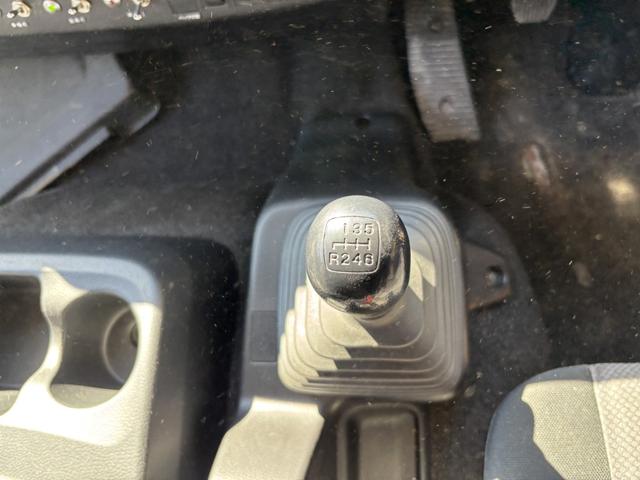 ヒノレンジャー 低温冷凍車　ベッド付　格納ゲート　東プレ　ＸＶ７２ＬＯＣ－Ｔ　－３０℃設定　エバハウス　サイドドア　６，３９０×２，１４０×１，９１０　車検付　積載２．８ｔ　Ｆ６　マニュアル　低温仕様　新明和　パワーゲート　ゲート付　ＥＴＣ２．０（36枚目）