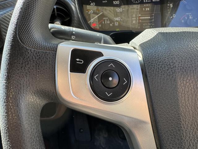 ヒノレンジャー アルミウイング　ワイド　ベッド付　エアサス　ハイルーフ　２４０馬力　トランテックス　６，２３０×２，４００×２，４２０　メッキ、ステンレス使用　アルミホイール　積載２．６ｔ　Ｆ６　６速　マニュアル　４ｔウイング　ＥＴＣ１．０　エアサスコントローラー（33枚目）