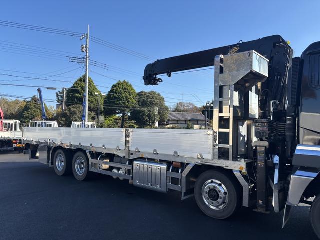 スーパーグレート ２．９ｔ吊４段クレーン　アルミブロック　４軸低床　エアサス　古河ユニック　フックイン　ラジコン　８，６６０×２，４００　積載１２．７ｔ　メッキ、ステンレス使用　ボディ枠オールステンレス　アルミホイール　車検付　シフトパイロット　２ペダル　大型クレーン（8枚目）